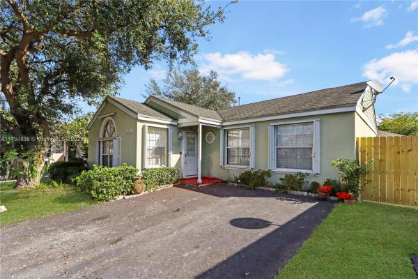 Catalina West, 22219 SW 99th Ct, Cutler Bay, Florida 33190, image 2
