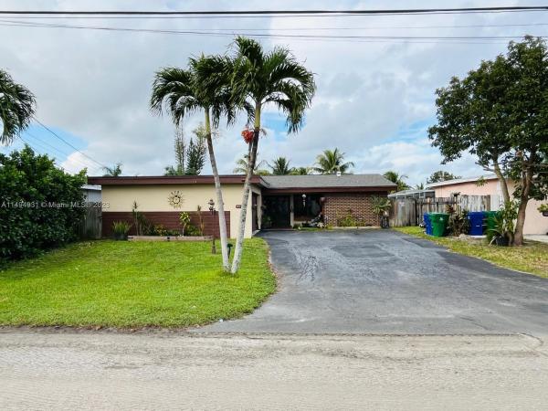 Miramar Isles, 6613 Ficus Dr, Miramar, Florida 33023, image 2