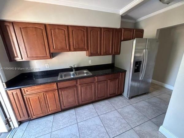 Fleeman Heights, 15565 NE 10th Ave, North Miami Beach, Florida 33162, image 2