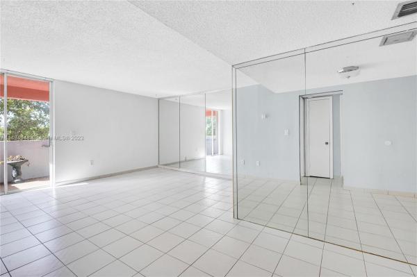 5050 Building, 5050 NW 7th St #318, Miami, Florida 33126, image 1
