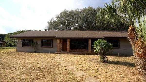Tropical Fruit Groves, 25000 SW 144th Ave, Country Walk, Florida 33032, image 2