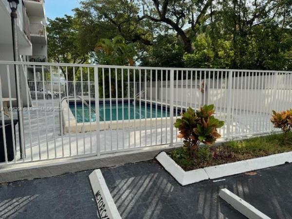 8950 NE 8th Ave #401, Unincorporated Dade County, Florida 33138, image 3