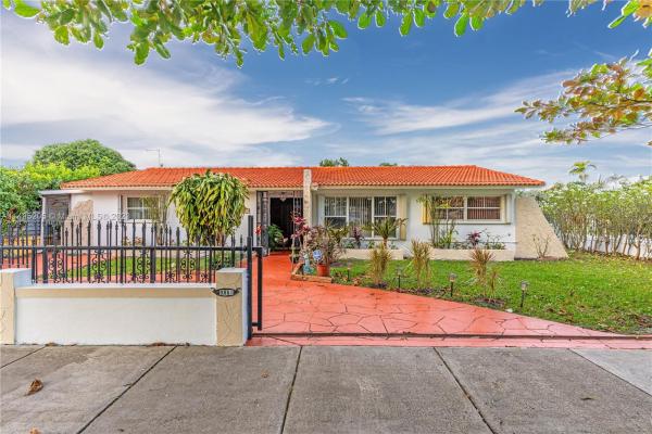 Maracas, 9861 SW 32nd St, University Park, Florida 33165, image 1
