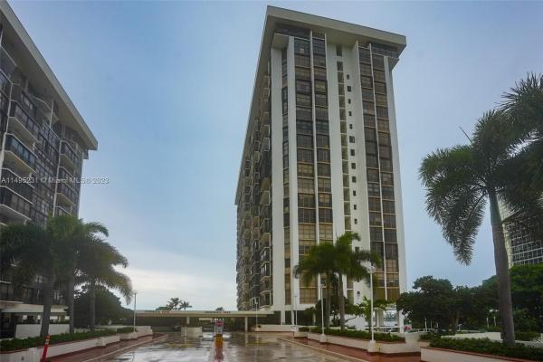 Brickell Place, 1925 Brickell Ave #D1408, Miami, Florida 33129, image 3