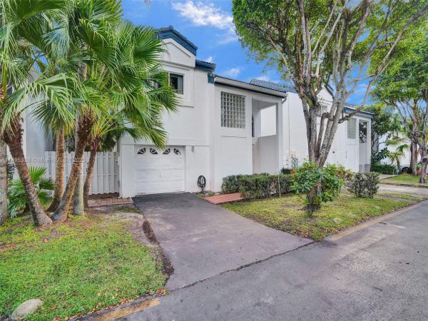 San Simeon, 330 NE 211th St, Ives Estates, Florida 33179, image 3