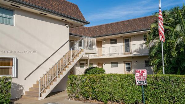 Manson, 10270 N Military Trl #1B, Palm Beach Gardens, Florida 33410, image 1