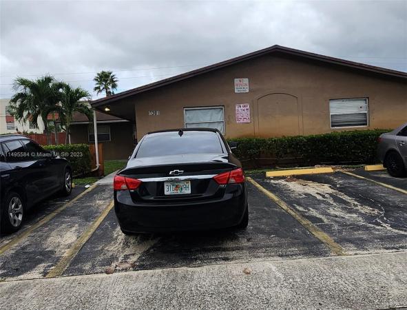 Sunshine Villas, 5301 NW 17th Ct, Lauderhill, Florida 33313, image 2