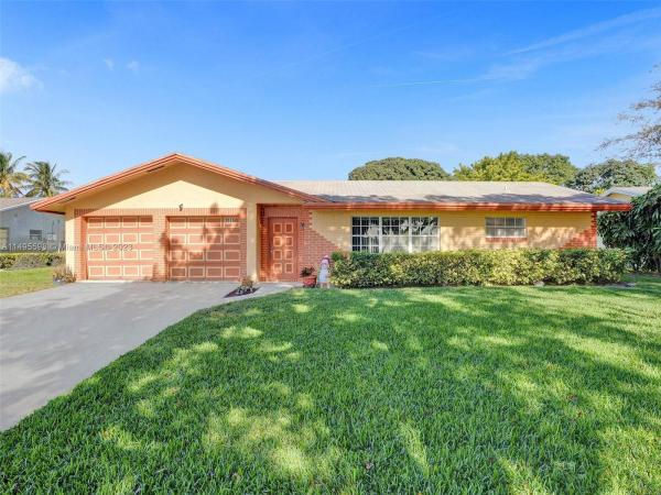 Palm Beach Lakes North, 2015 Echo Lake Dr, West Palm Beach, Florida 33407, image 1