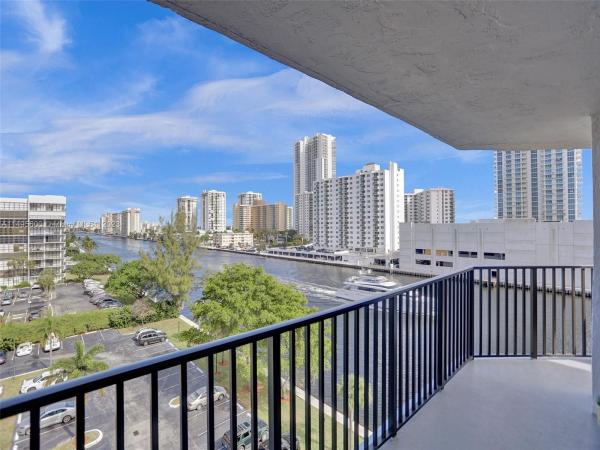 Towers Of Oceanview South, 600 Parkview Dr #721, Hallandale Beach, Florida 33009, image 1