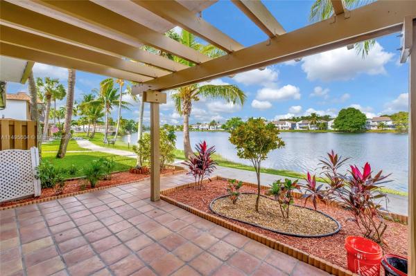 Woods Landing, 6825 NW 169th St #53G, Country Club, Florida 33015, image 3