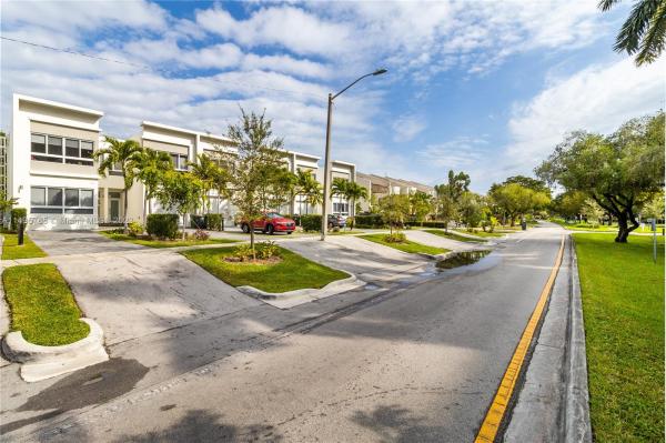 Parkview Villas, 2461 NE 135th St #., North Miami, Florida 33181, image 3