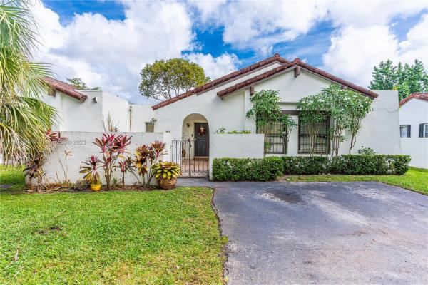 Town Villas In The Crossings, 11313 SW 133rd Pl, The Crossings, Florida 33186, image 1