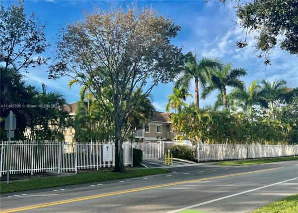 Washington Palms, 4802 Washington St #4, Hollywood, Florida 33021, image 1