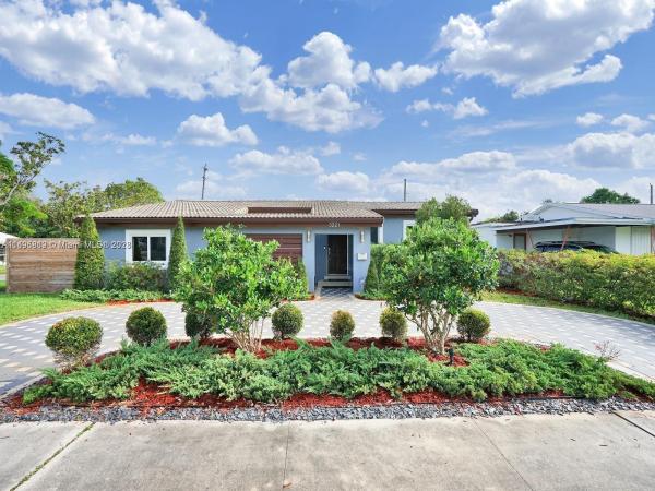 Hollywood Heights, 3221 Taft St, Hollywood, Florida 33021, image 1