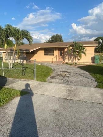 Realsite Estates, 18901 NW 43rd Ave, Miami Gardens, Florida 33055, image 1