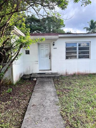 Sunkist Grove, 1230 NW 124th St, North Miami, Florida 33167, image 1