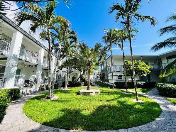 Oceanside Isle Of Normandy, 950 Bay Dr #3, Miami Beach, Florida 33141, image 2