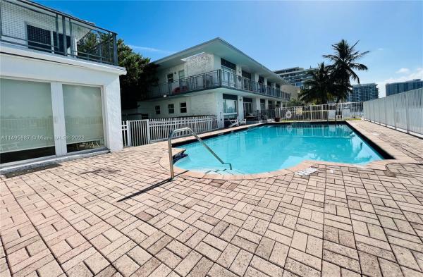 Oceanside Isle Of Normandy, 950 Bay Dr #3, Miami Beach, Florida 33141, image 3
