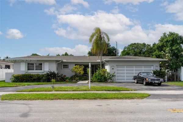 Cogen Nassau Heights, 17230 NE 12th Ave, North Miami Beach, Florida 33162, image 1