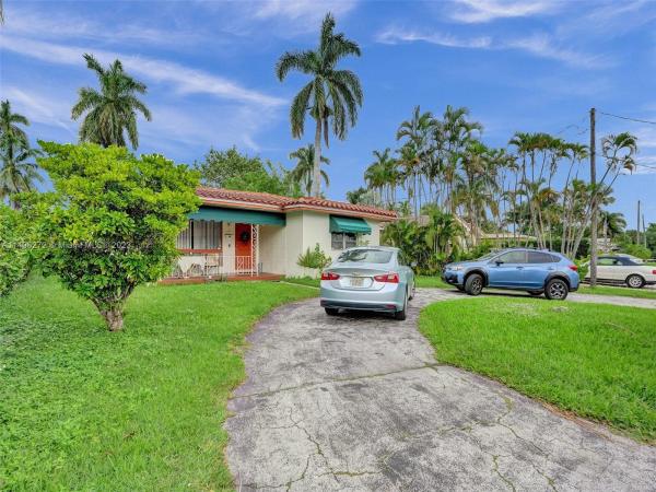 Hollywood Lakes, 1131 N Northlake Dr, Hollywood, Florida 33019, image 3