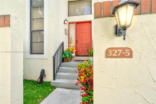 Mediterranea, 327 Ives Dairy Rd #327-05, Ives Estates, Florida 33179, image 1