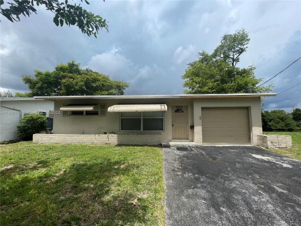 Gold Key Villas, 2985 NW 69th Ave, Sunrise, Florida 33313, image 1