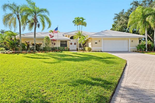 Laurel Oaks, 11960 SW 43rd St (acorn Dr.), Davie, Florida 33330, image 1