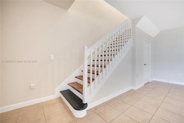Kendall Commons Townhomes, 17109 SW 96th St, Kendall, Florida 33196, image 3