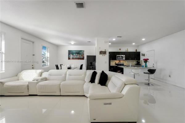 Summerville, 24617 SW 117th Ave #24617, Princeton, Florida 33032, image 1