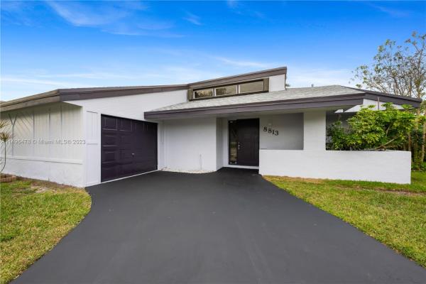 Calico Country, 8813 NW 75th Ct, Tamarac, Florida 33321, image 1