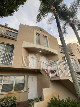 Coral Pointe Townhomes, 8660 NW 6th Ln #5-103, Fountainebleau, Florida 33126, image 3
