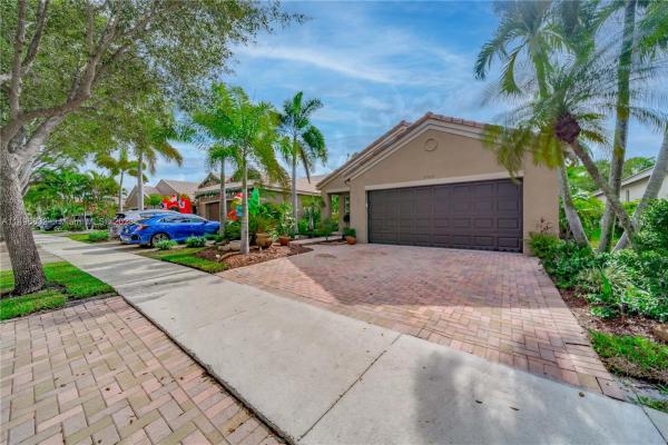 Mahogany Ridge, 4302 Mahogany Ridge Dr, Weston, Florida 33331, image 1