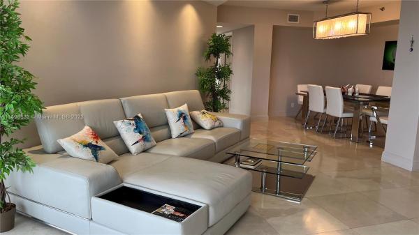 1000 Island Boulevard, Aventura, Florida 33160, image 3