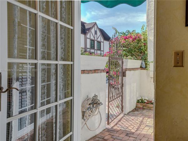 The French Village, 409 Viscaya Ave, Coral Gables, Florida 33134, image 3
