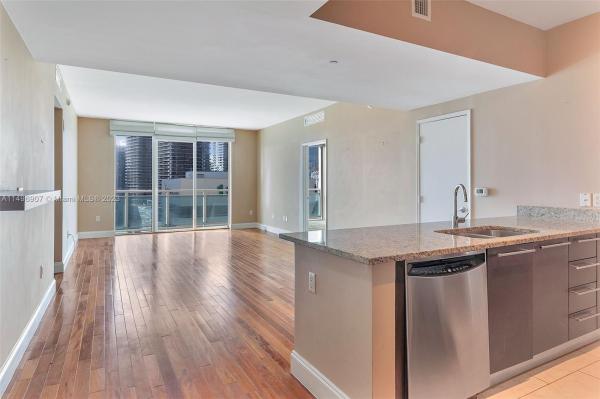 The Plaza On Brickell West, 951 Brickell Ave #1807, Miami, Florida 33131, image 1