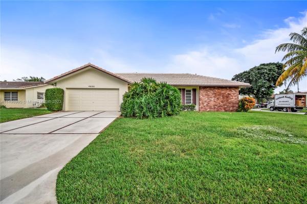 University Heights, 4600 NW 5th Ln, Boca Raton, Florida 33431, image 1
