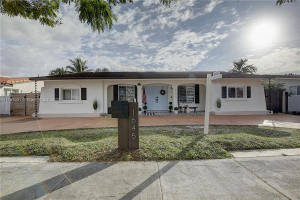 David Blank Estates, 1645 SW 97th Ave, Westchester, Florida 33165, image 1