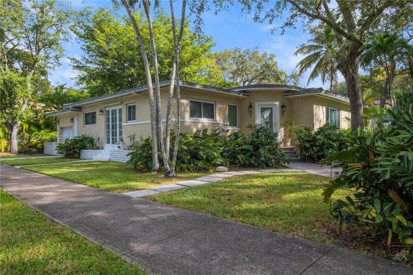 Granada, 445 Minorca Ave, Coral Gables, Florida 33134, image 2