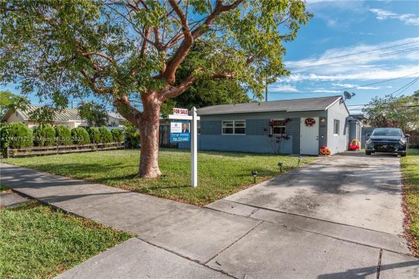 Collier Estates, 640 NE 56th Ct, Oakland Park, Florida 33334, image 1
