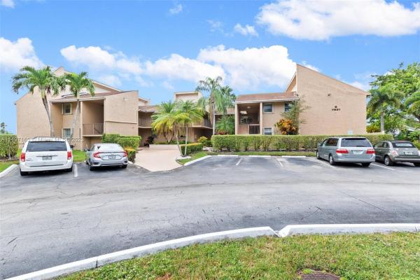 The Atrium At Woodmont, 7531 NW 86th Ter #201, Tamarac, Florida 33321, image 1