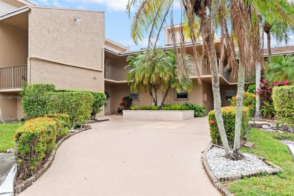 The Atrium At Woodmont, 7531 NW 86th Ter #201, Tamarac, Florida 33321, image 2