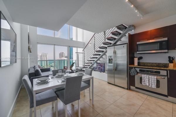 Brickell On The River South Tower, 41 SE 5th St #2111, Miami, Florida 33131, image 3
