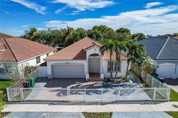 Kendalland, 7865 SW 164th Pl, Kendall, Florida 33193, image 1