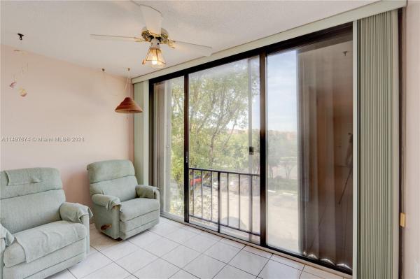 Versailles Gardens, 9420 W Flagler St #309, Fountainebleau, Florida 33174, image 1