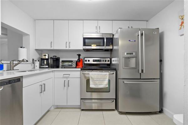 Casa Del Rio, 480 NW 20th St #2080, Boca Raton, Florida 33431, image 1