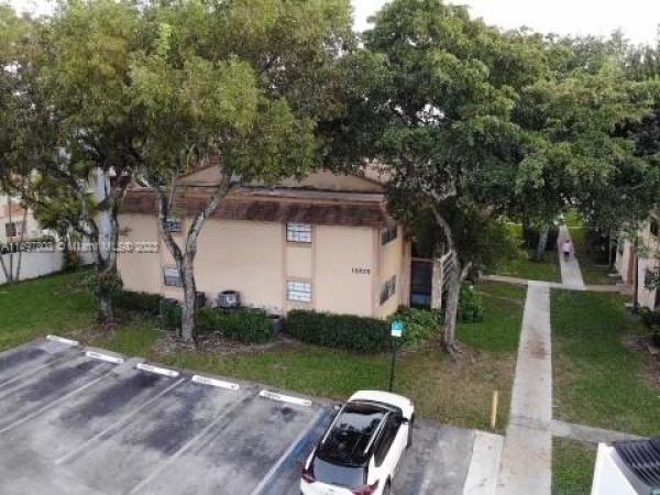 Countryside Village, 18875 NW 62nd Ave #101, Hialeah, Florida 33015, image 3