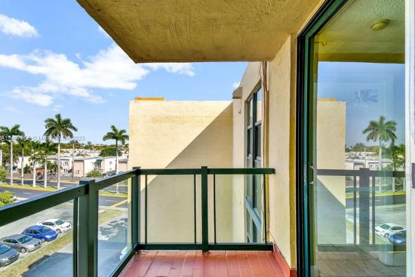 International Park, 11800 SW 18th St #529-4, Tamiami, Florida 33175, image 1