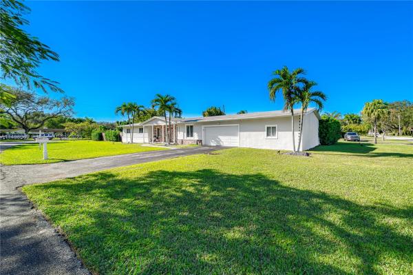 Ehmann Homesites, 10600 SW 80th Ct, Kendall, Florida 33156, image 1