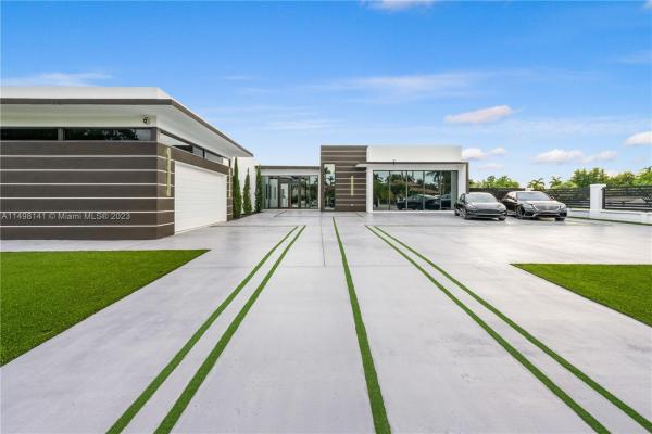 J G Heads Farms, 13310 SW 34th St, Tamiami, Florida 33175, image 1