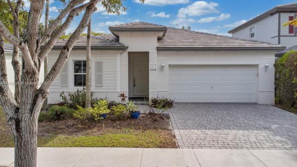 Aruba At Oasis, 2848 NE 1st Dr, Homestead, Florida 33033, image 1